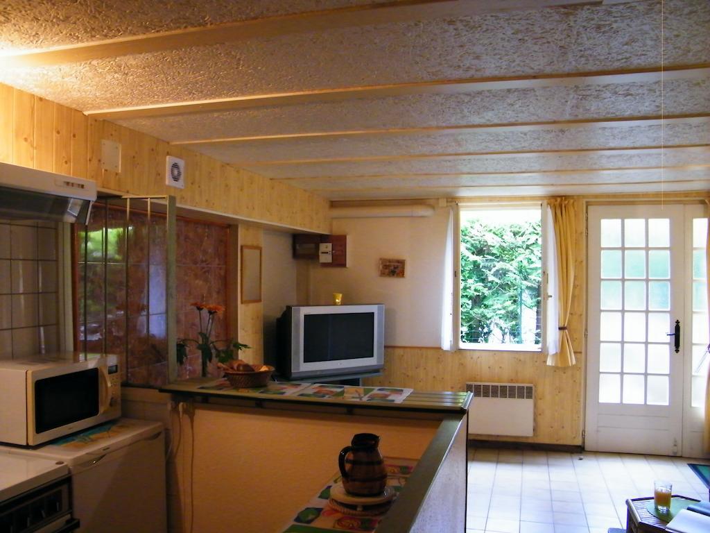 Villa Des Capucins Luxeuil-les-Bains Quarto foto