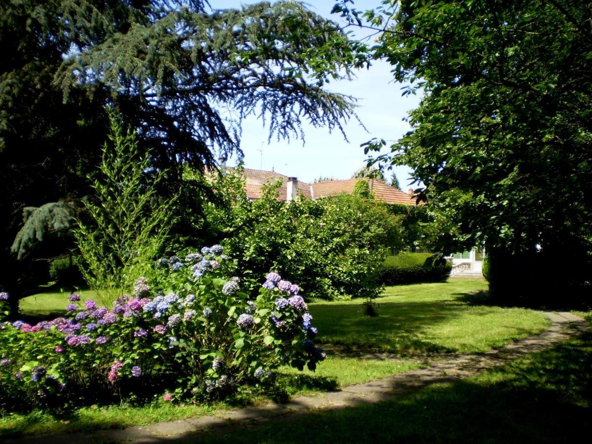 Villa Des Capucins Luxeuil-les-Bains Exterior foto